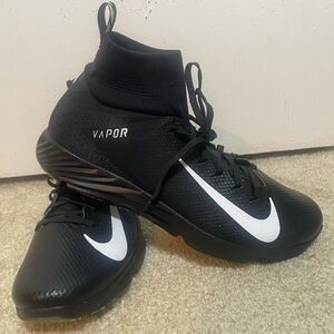 Nike Black Cleats with White Swoosh Vapor Mid-Top